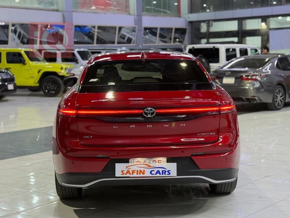 تۆیۆتا کراون